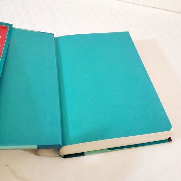 The Reef by Nora Roberts - Picture 5 of 7